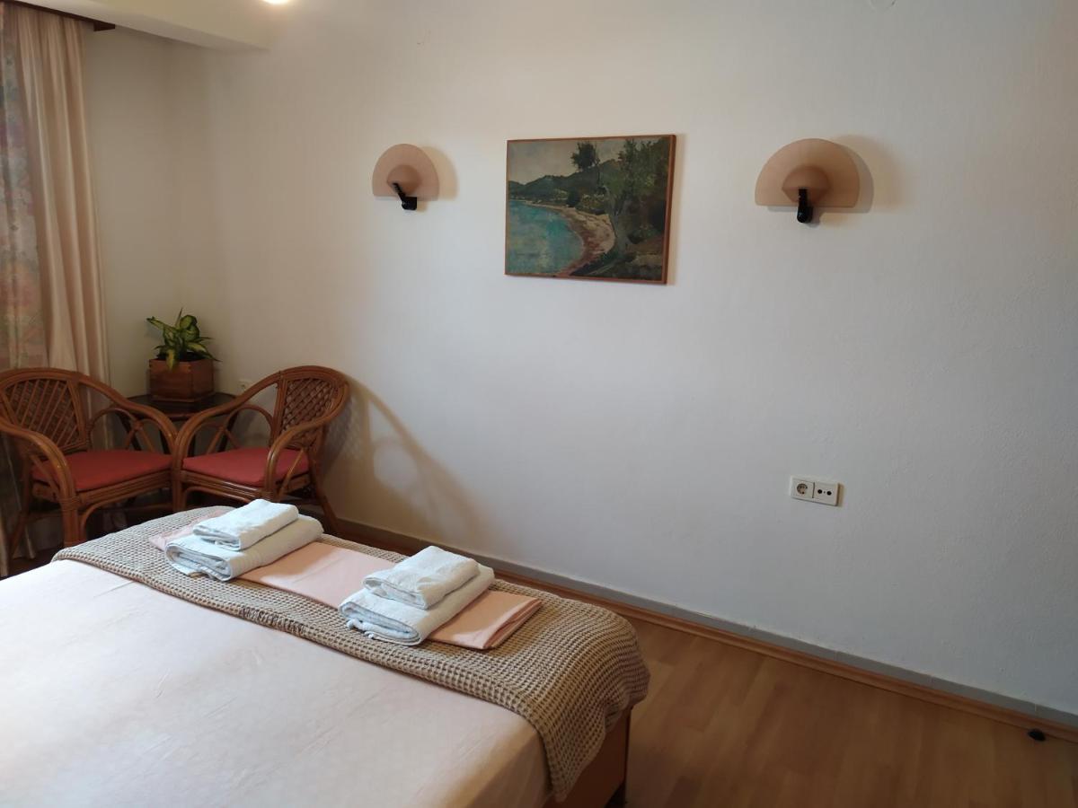 Cavo Paradiso Villa 아스프로발타 외부 사진