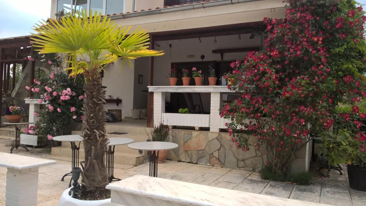 Cavo Paradiso Villa 아스프로발타 외부 사진